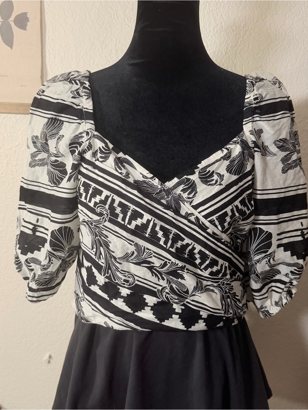New Express Black & White African Puff Sleeve Wrap Front Open Back Top